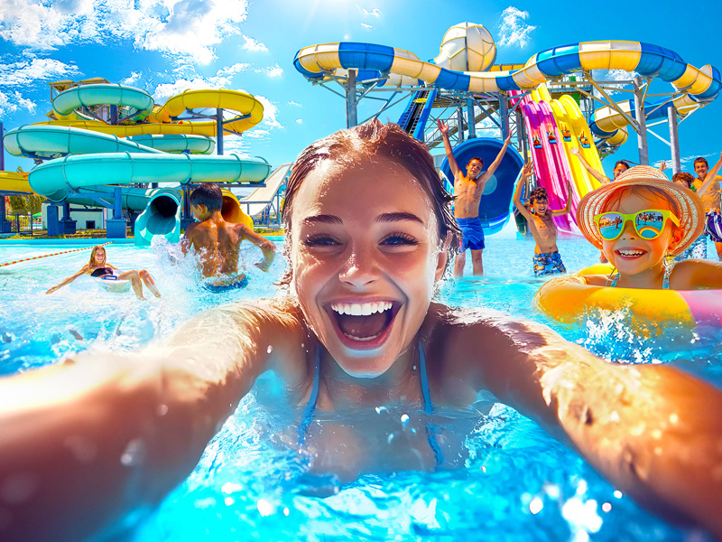 Tuffati nel divertimento della stagione 2025 di Mirabilandia!